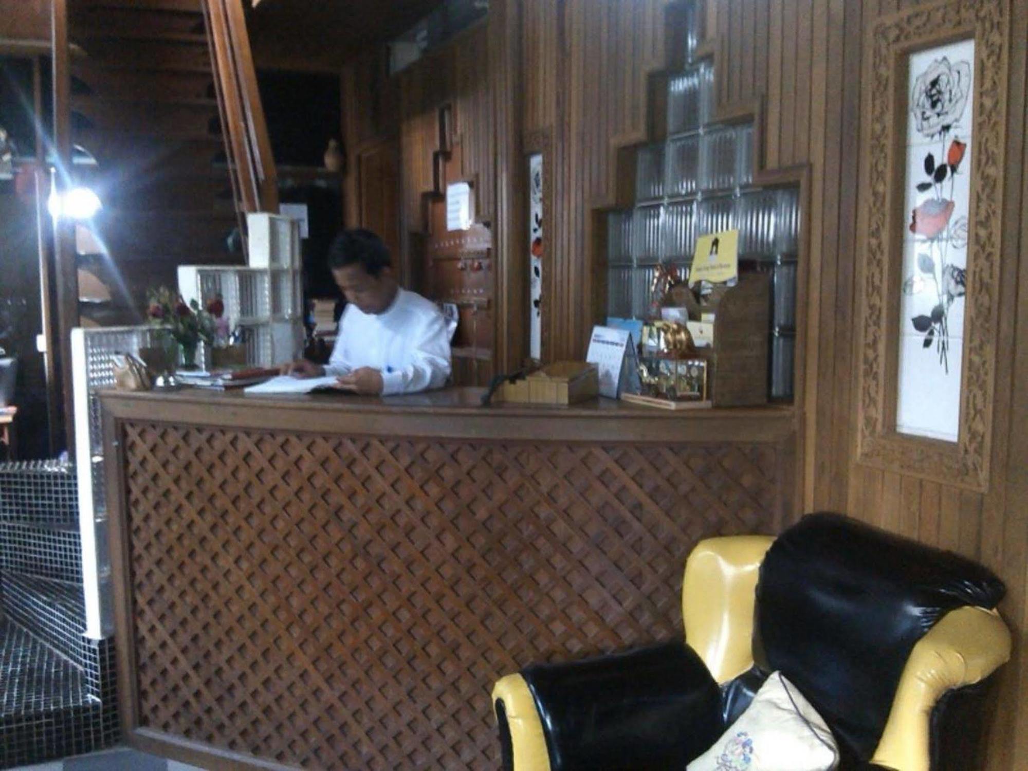 Kaung Lay Inn Yangon Eksteriør bilde
